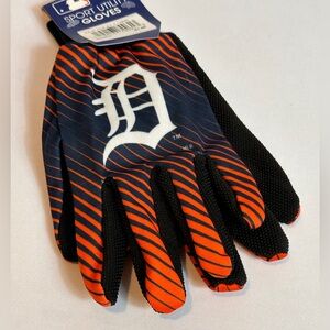 Sport Utility Gloves- Detroit Tigers